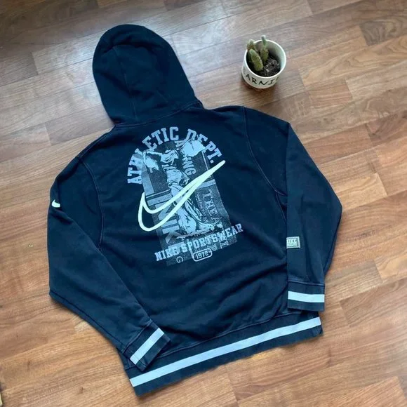 Nike Athletic Club Navy Hoodie - Picture 4 of 8